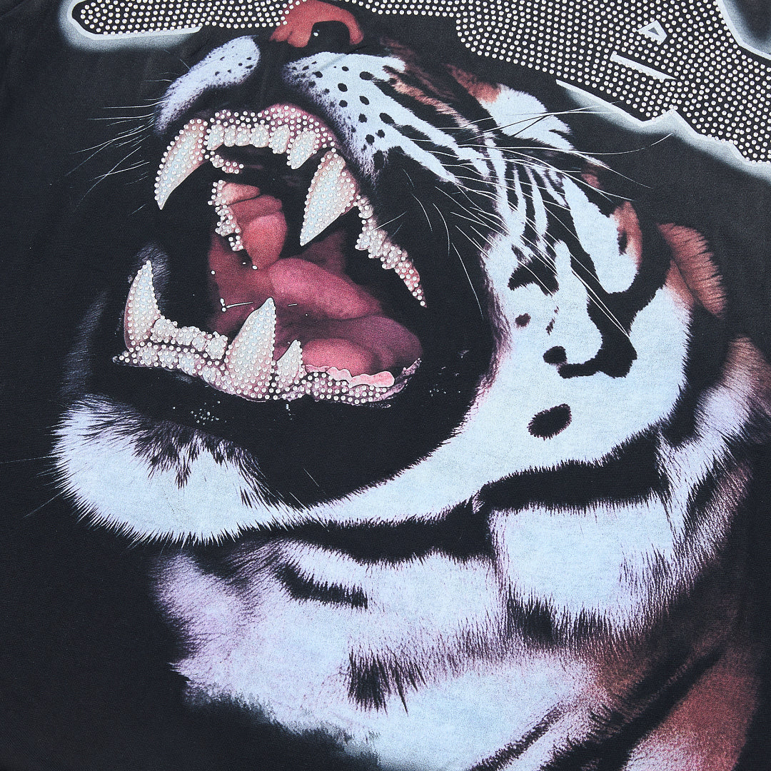 DUAA Roaring Tiger Oversized Graphic Tee — Washed Black
